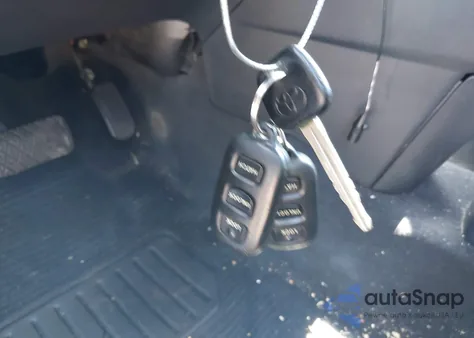 2003 Toyota Matrix Xr from USA, damaged, VIN 2T1KR32E83C065777